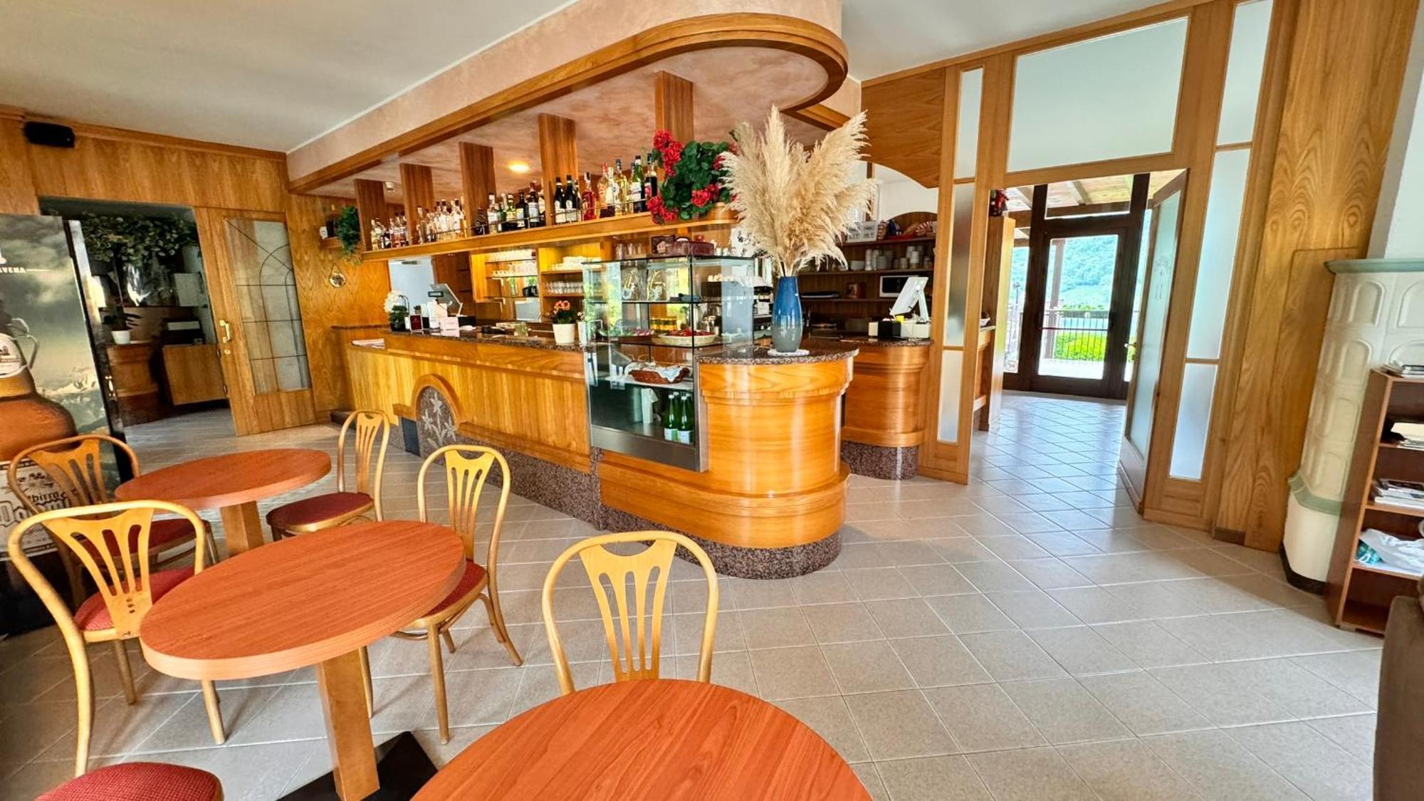 Albergo Stella Alpina Tenno Exterior photo