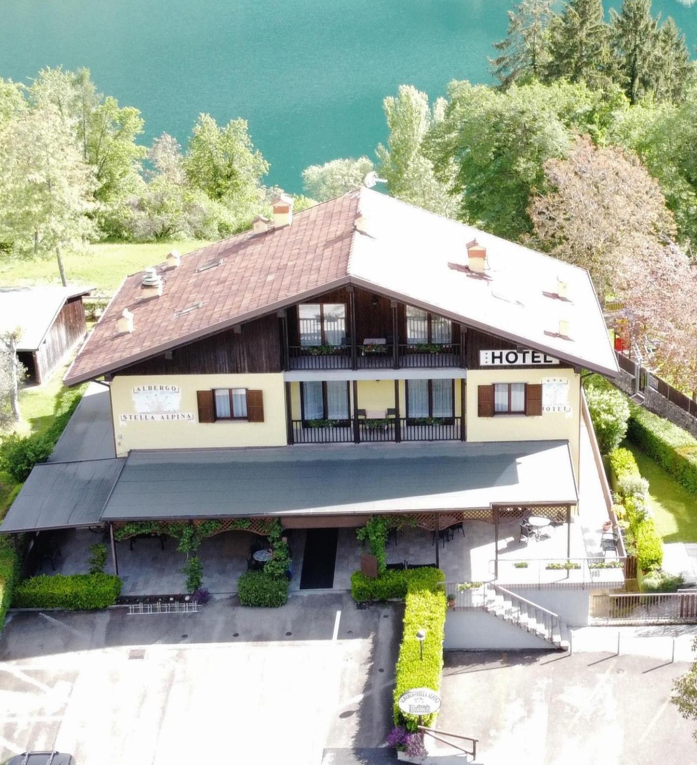 Albergo Stella Alpina Tenno Exterior photo