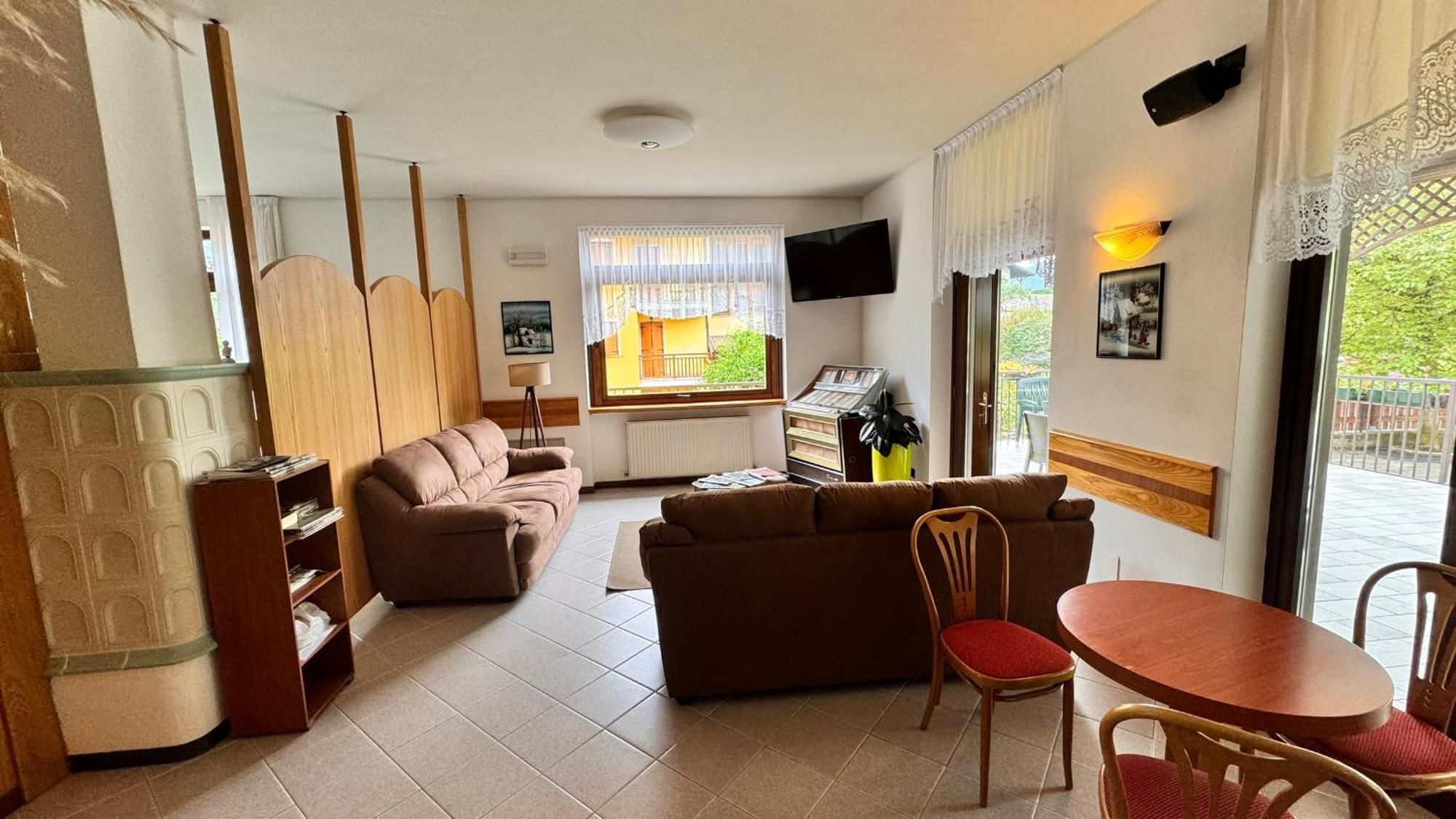 Albergo Stella Alpina Tenno Exterior photo