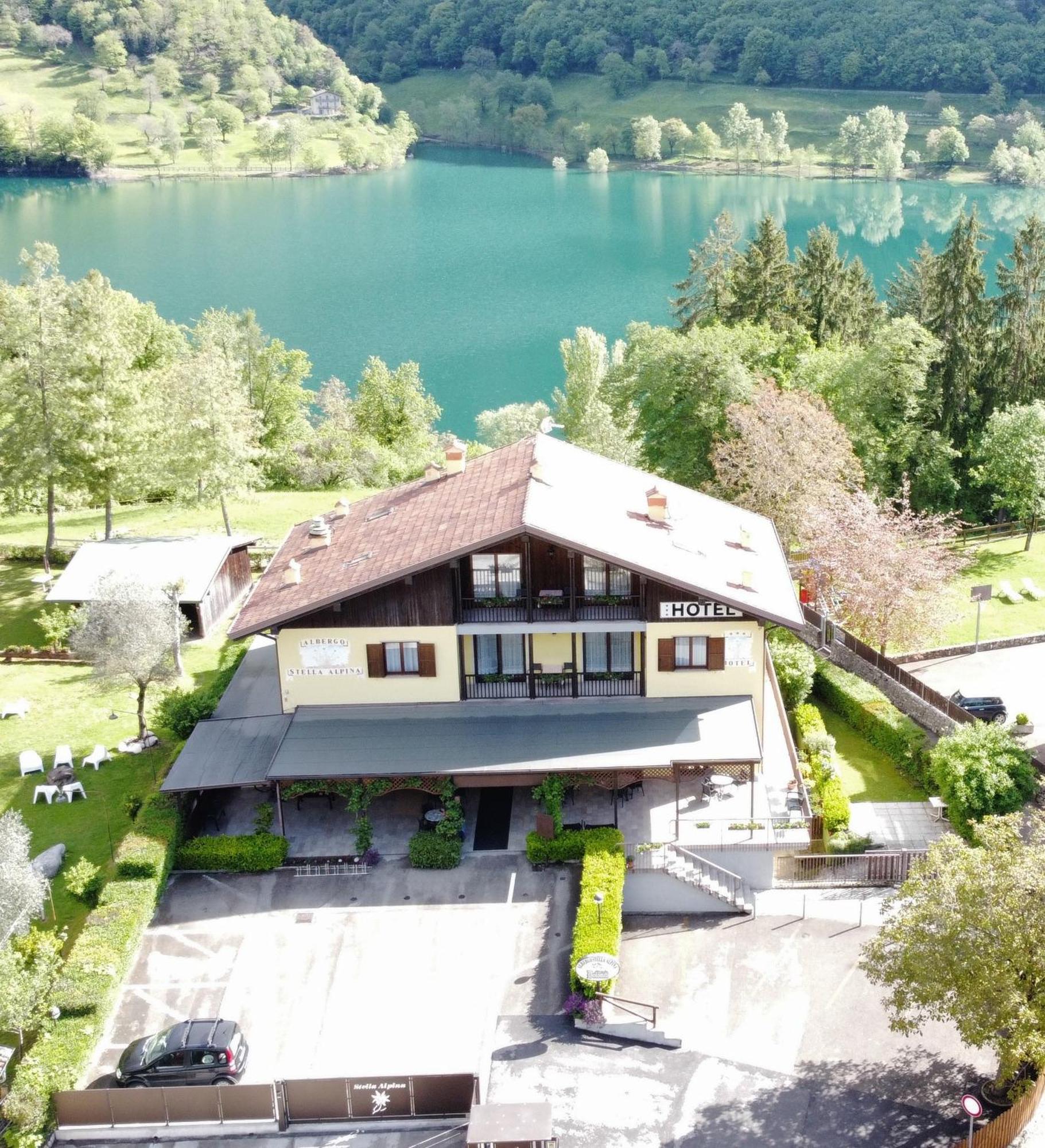 Albergo Stella Alpina Tenno Exterior photo