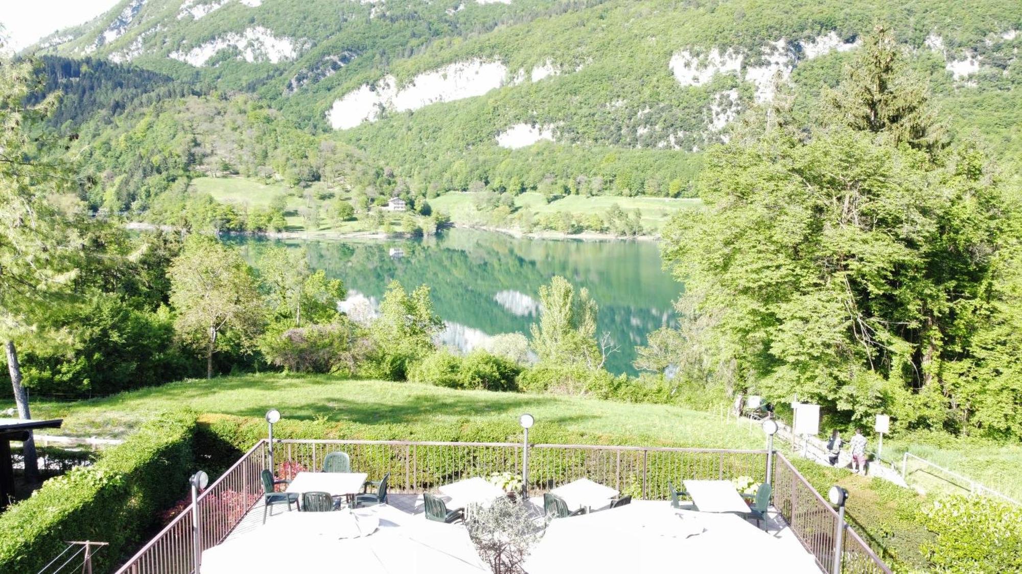 Albergo Stella Alpina Tenno Exterior photo